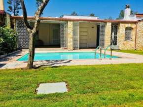 VILLA SUL MARE A 20 mt CON PISCINA WI-FI GRATIS